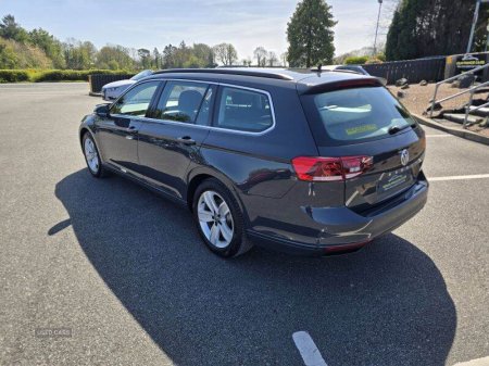 2020 Volkswagen Passat - photo 3