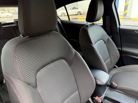 2020 Ford Focus - photo 13