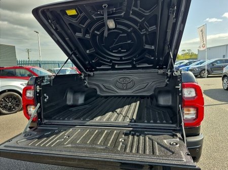 2023 Toyota Hilux - photo 11