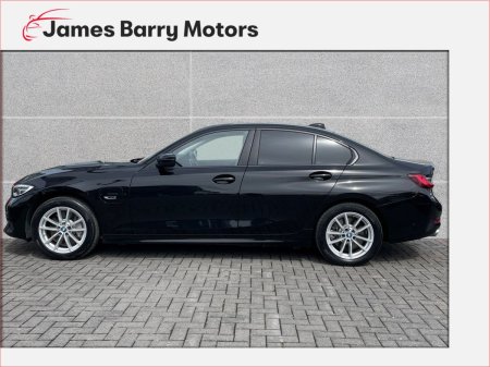 2022 BMW 3-Series - photo 3
