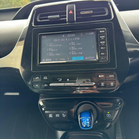 2020 Toyota Prius - photo 16
