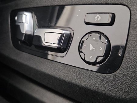 2025 BMW X5 - photo 26