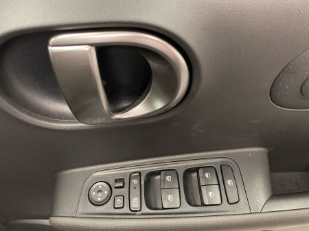 2026 Hyundai INSTER - photo 11