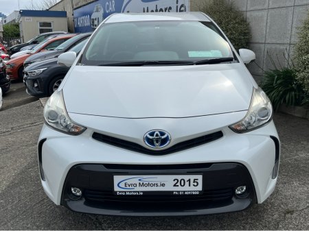 2015 Toyota Prius - photo 2