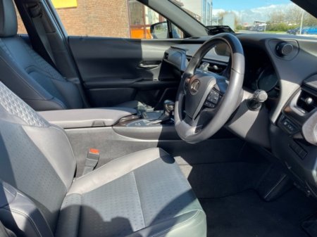 2022 Lexus UX - photo 6