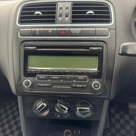 2011 Volkswagen Polo - photo 23