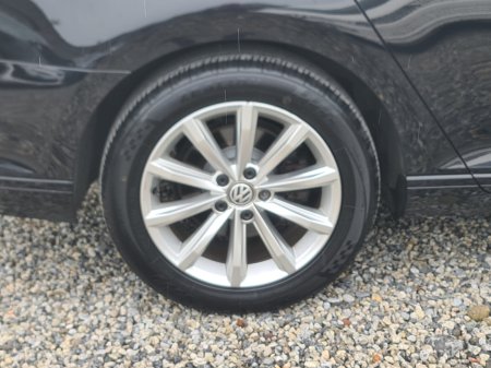2019 Volkswagen Passat - photo 17