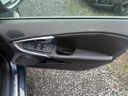 2019 Volvo V40 - photo 15