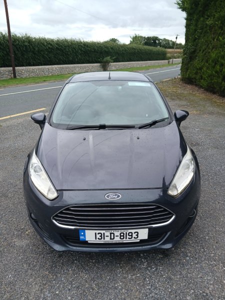2013 Ford Fiesta - photo 2