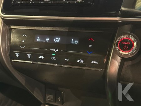 2018 Honda Grace - photo 19