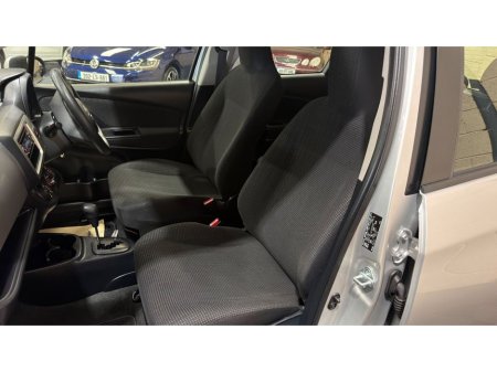 2016 Toyota Vitz - photo 13