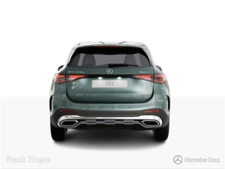 2026 Mercedes-Benz GLC - photo 4