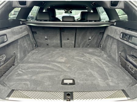 2026 BMW 5-Series - photo 27