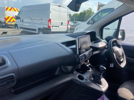 2022 Peugeot Partner - photo 9