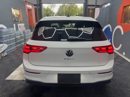 2024 Volkswagen Golf - photo 4