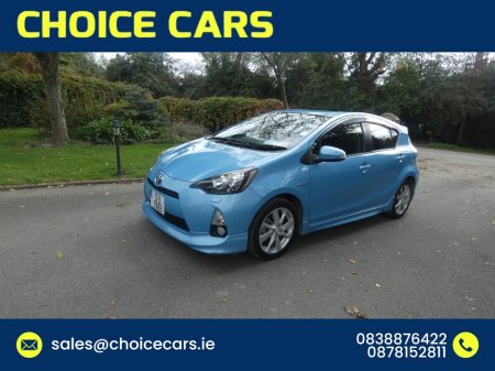 2012 Toyota Aqua - photo 2