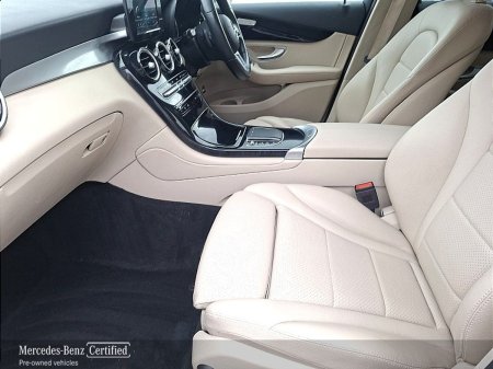 2021 Mercedes-Benz GLC - photo 10
