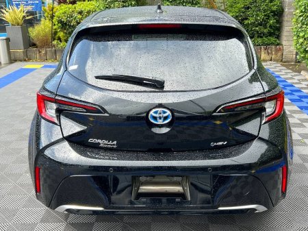 2025 Toyota Corolla - photo 16