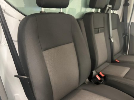 2025 Ford Transit - photo 7