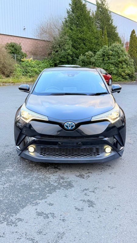 2019 Toyota C-HR 1.8 HYBRID LUNA
