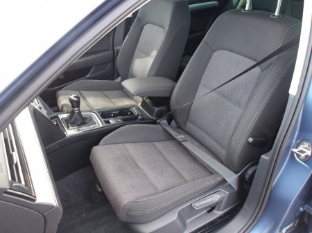 2016 Volkswagen Passat - photo 23