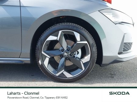 2026 Skoda Superb - photo 9
