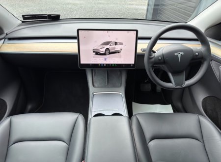 2022 Tesla Model Y - photo 9