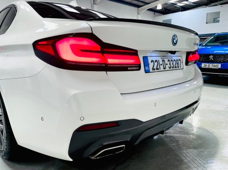 2022 BMW 5-Series - photo 24