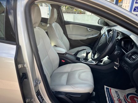 2018 Volvo V40 - photo 7