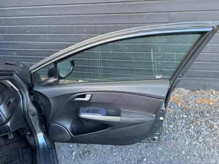 2011 Honda Insight - photo 13