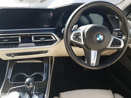 2020 BMW X7 - photo 5