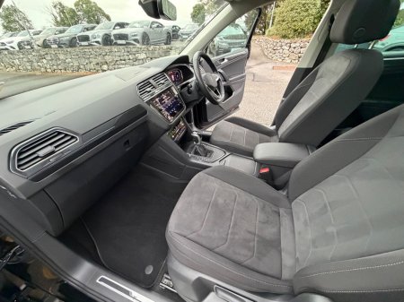 2023 Volkswagen Tiguan - photo 12
