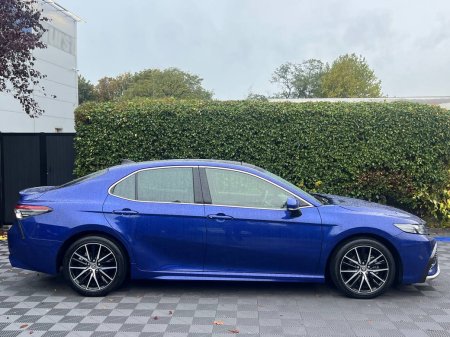 2023 Toyota Camry - photo 3