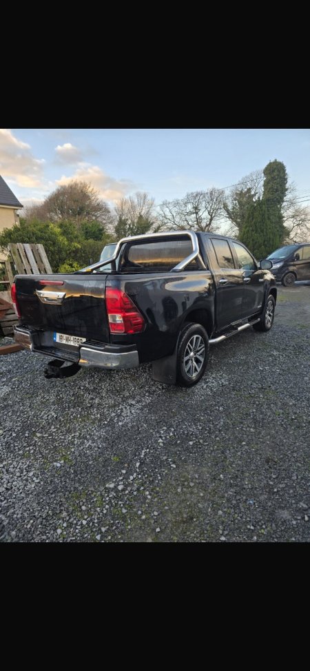 2018 Toyota Hilux - photo 2