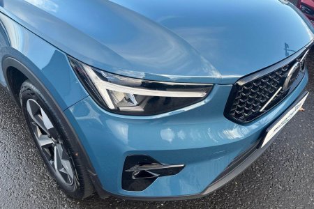 2025 Volvo XC40 - photo 7