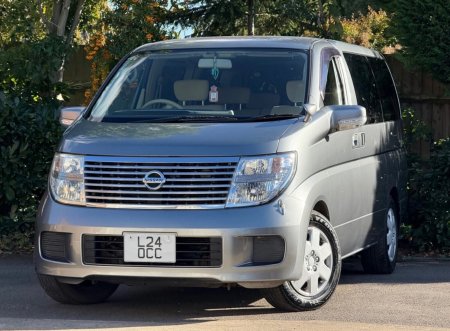 2007 Nissan Elgrand - photo 2