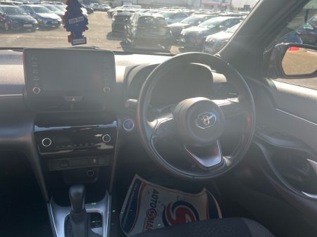 2023 Toyota Yaris Cross - photo 9
