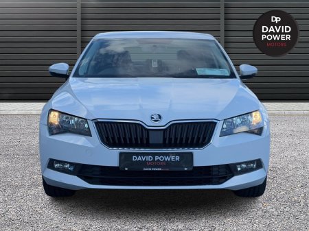 2016 Skoda Superb - photo 2