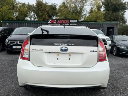 2014 Toyota Prius - photo 8