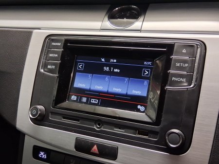 2015 Volkswagen Passat - photo 8