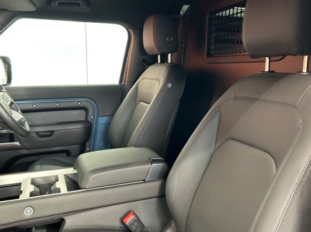 2025 Land Rover Defender - photo 20