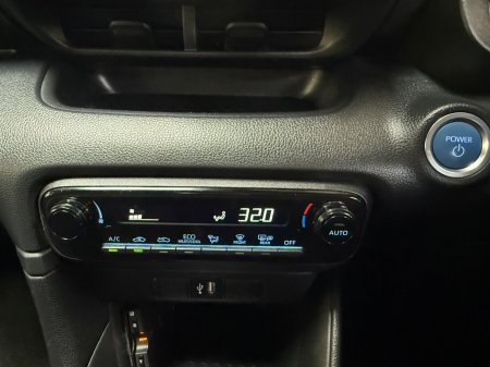 2022 Toyota Yaris - photo 14