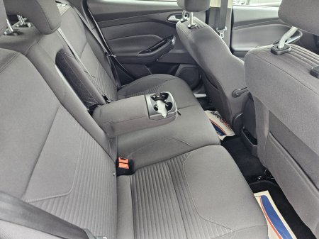 2017 Ford Focus - photo 12