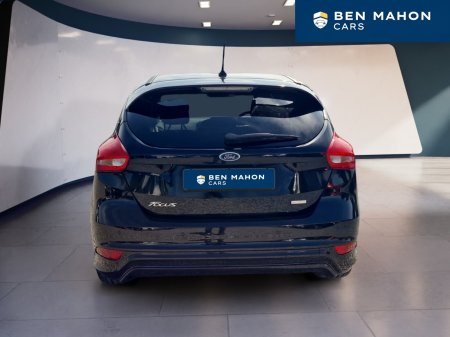 2018 Ford Focus - photo 15
