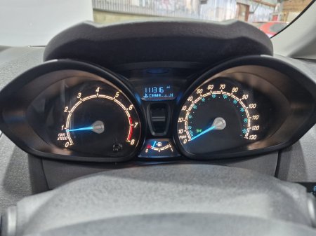 2016 Ford Fiesta - photo 17