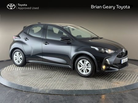 2026 Toyota Yaris HYBRID LUNA