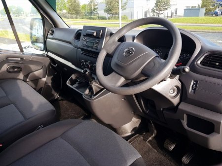 2024 Nissan Interstar - photo 9
