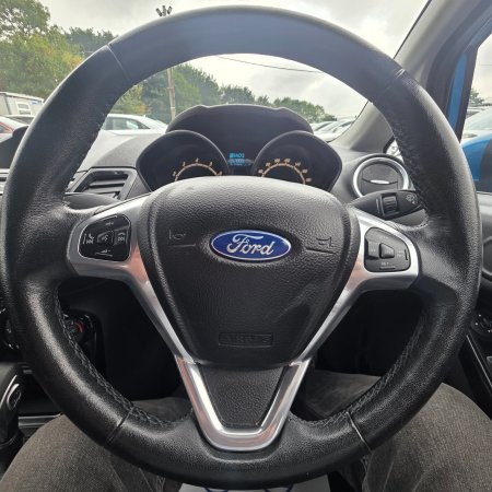 2015 Ford Fiesta - photo 19