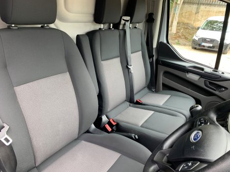 2023 Ford Transit Custom - photo 17