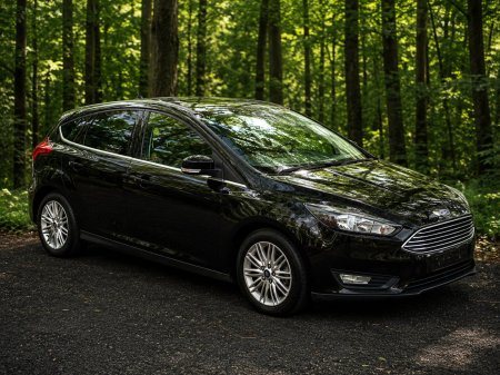 2018 Ford Focus - photo 2